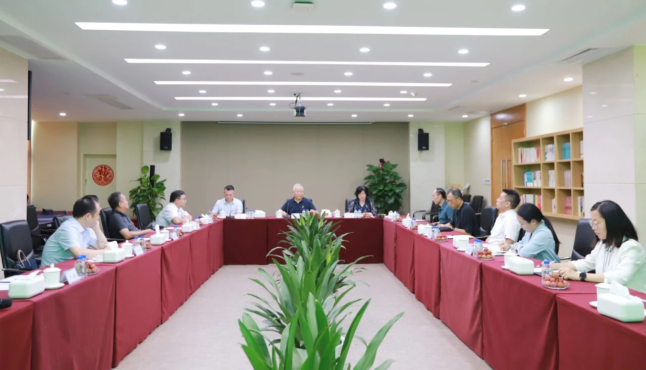 深圳市绿色建筑协会2025年会长联席会议召开